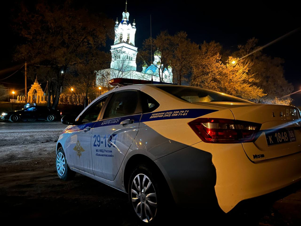 В период длительных выходных в Свердловской области автоинспекторы проведут масштабные рейдовые мероприятия | Масштабные рейдовые мероприятия проводит ГИБДД в праздничные дни