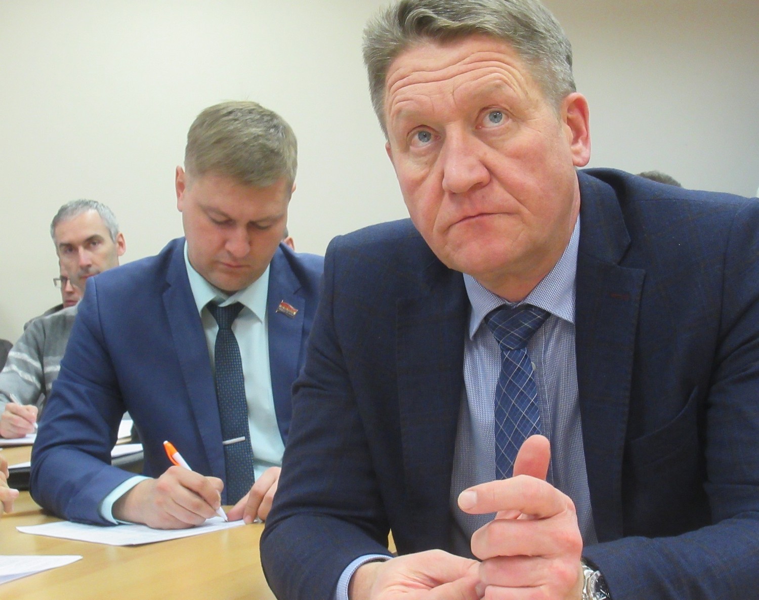 В Каменске-Уральском решают какие дороги отремонтировать в будущем году – вскоре составят список, чтобы узнать мнение народа