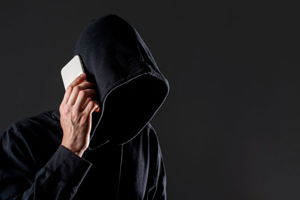 +916 или +7 916? Одна цифра решает, кто по ту сторону телефона — мошенник или нет | МВД предупредило о новой схеме мошенников с иностранными номерами