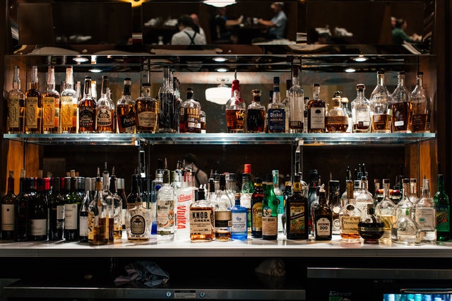 Российским рестораторам не хватает импортного алкоголя