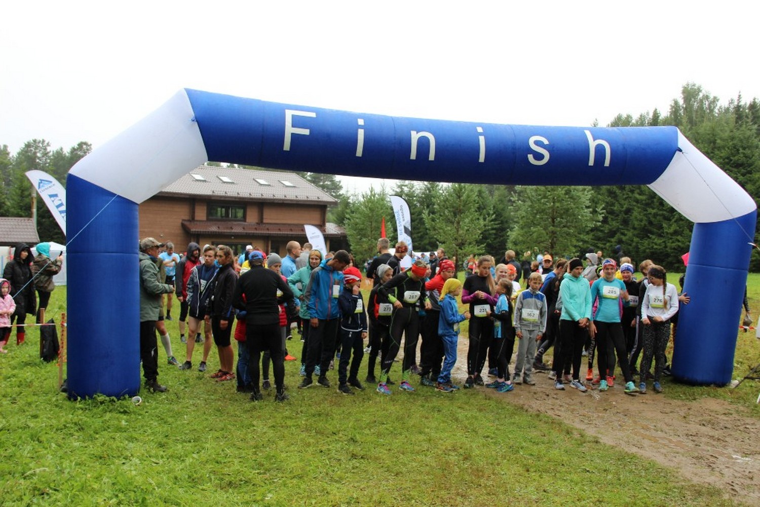 Туристка из Каменска в ходе горного марафона «Забег за облака» в нацпарке «Таганай» пришла к финишу первой из почти 200 участников