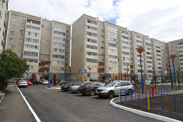 В Каменске-Уральском благоустроили еще один двор