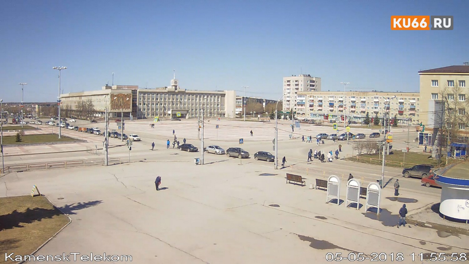 Из-за велогонки на Кадочникова автомобилисты Каменска-Уральского попали в огромную пробку Из-за велогонки на Кадочникова автомобилисты Каменска-Уральского попали в огромную пробку