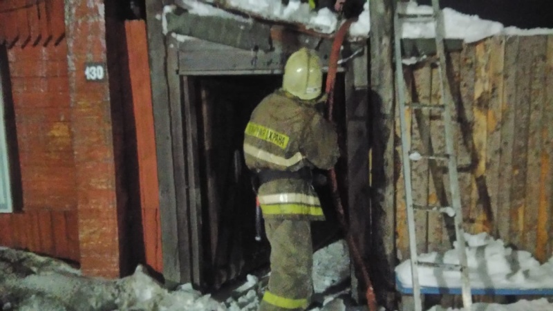 Рано утром в деревне под Каменском-Уральским сгорела баня