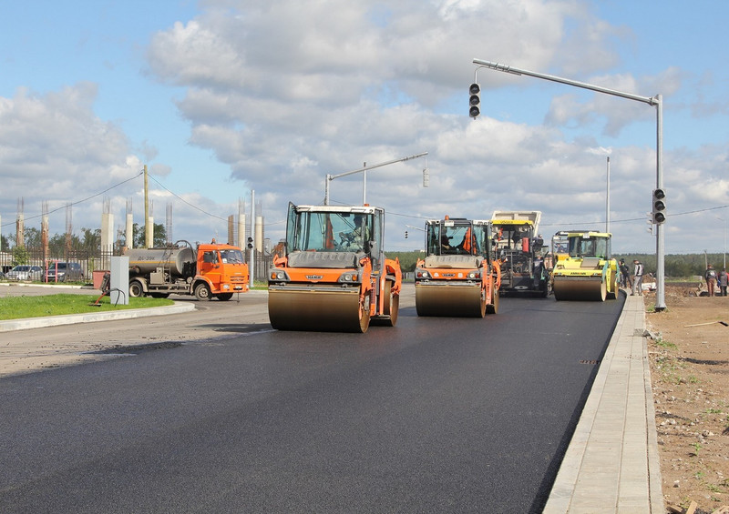 Откроют не раньше октября: строительство нового участка автодороги по ул. Кутузова — на финишной прямой. Уже готовы светофоры