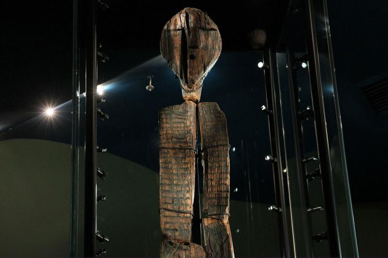 День Шигирского идола в Екатеринбурге: музей провёл бесплатные экскурсии и мастер-классы | В Екатеринбурге прошёл День Шигирского идола с экскурсиями и мастер-классами