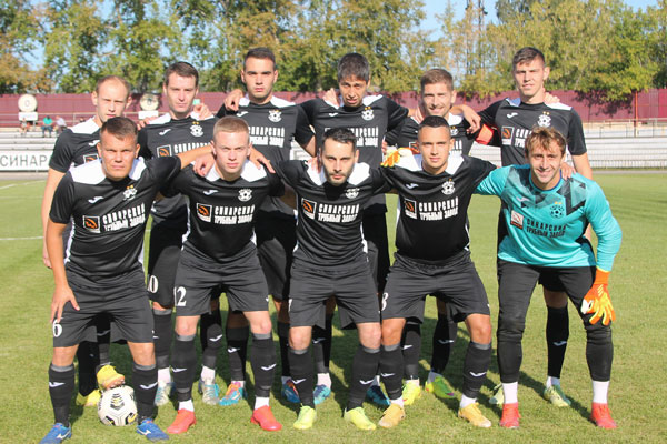 «Синара» из Каменска-Уральского обыграла первоуральский «Динур» со счетом 4-1