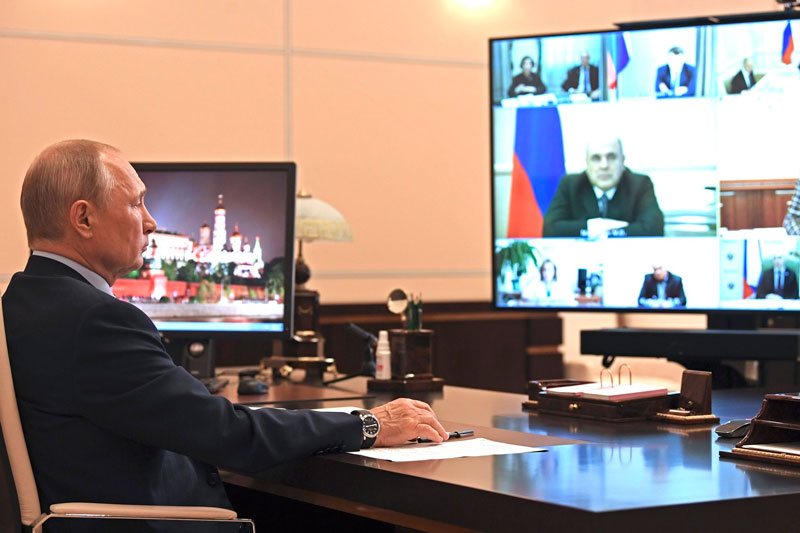 Путин поручил подготовиться к возможной второй волне коронавируса