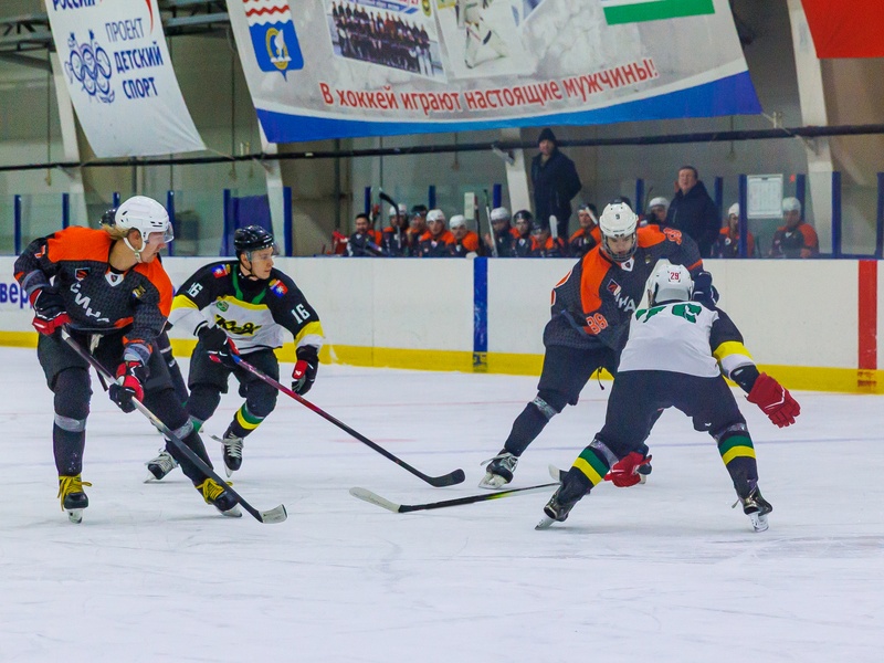 ХК «Синара» одержал крупную победу в первенстве Свердловской области | «Синара» разгромила соперника на Каменск-Арене