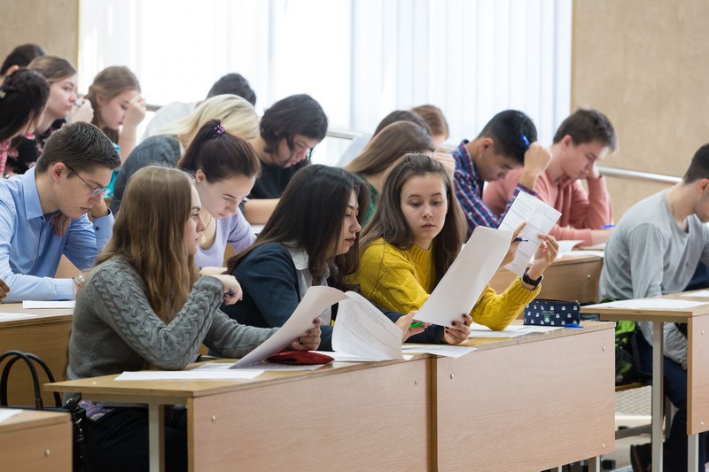 Банковские карты для студентов и старшеклассников Банковские карты для студентов и старшеклассников