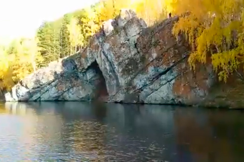 Чиновница мэрии молчаливо участвовала в разрушении памятника природы Каменные Ворота в Каменске-Уральском, но поняла ли она это сама?