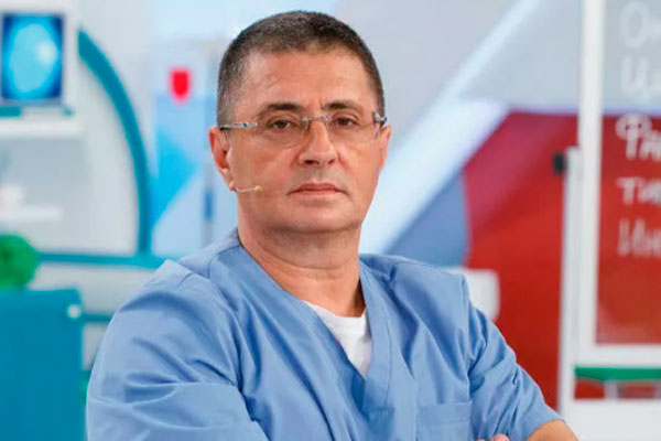 Мясников оценил необходимость вакцинации переболевших COVID-19