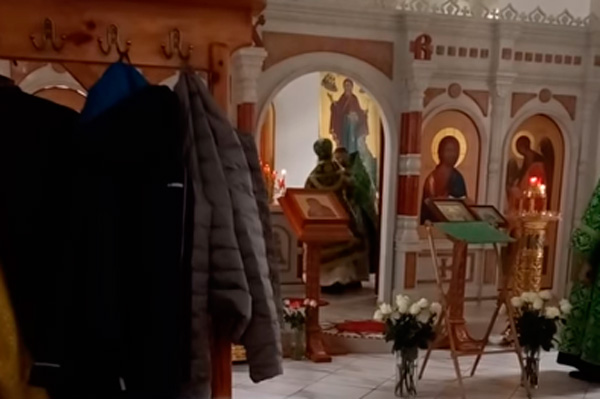 Патриарх Кирилл отстранил епископа Феофилакта после видео с "ударом" священника Патриарх Кирилл отстранил епископа Феофилакта после видео с "ударом" священника