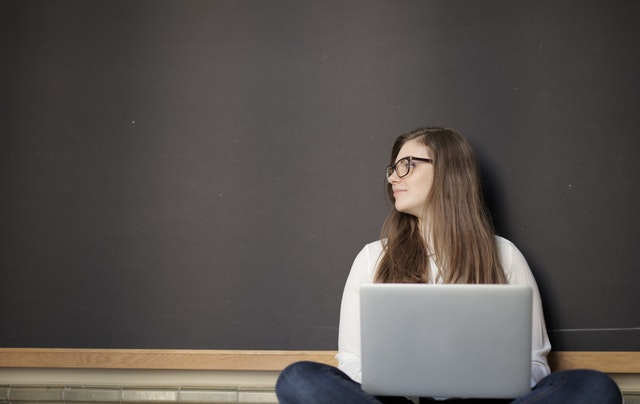 Работодатели следят за активностью сотрудников с помощью онлайн-программ и специальных гаджетов