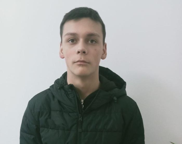 «Обнял подругу перед арестом»: как задержали разыскиваемого фигуранта дела о пытках на автомойке в Каменске-Уральском Александра Беспалова | Уральские полицейские рассказали о задержании парня с автомойки-пыточной «Обнял подругу перед арестом»: как задержали разыскиваемого фигуранта дела о пытках на автомойке в Каменске-Уральском Александра Беспалова | Уральские полицейские рассказали о задержании парня с автомойки-пыточной