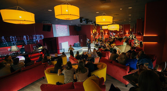 «Хочется хлопнуть себя по лбу и прокричать: «Это же элементарно, Ватсон!» Среди жителей Каменска становится популярным «Спор Головой»