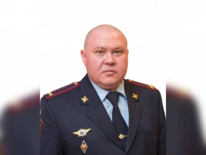 Крупное задержание в Екатеринбурге: начальник отдела полиции попался на коррупции | В Екатеринбурге ФСБ задержала начальника отдела полиции Банникова