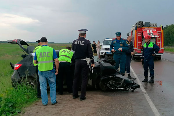 Полицейские ищут очевидцев смертельного ДТП на 108 км. автодороги «Екатеринбург-Шадринск-Курган»