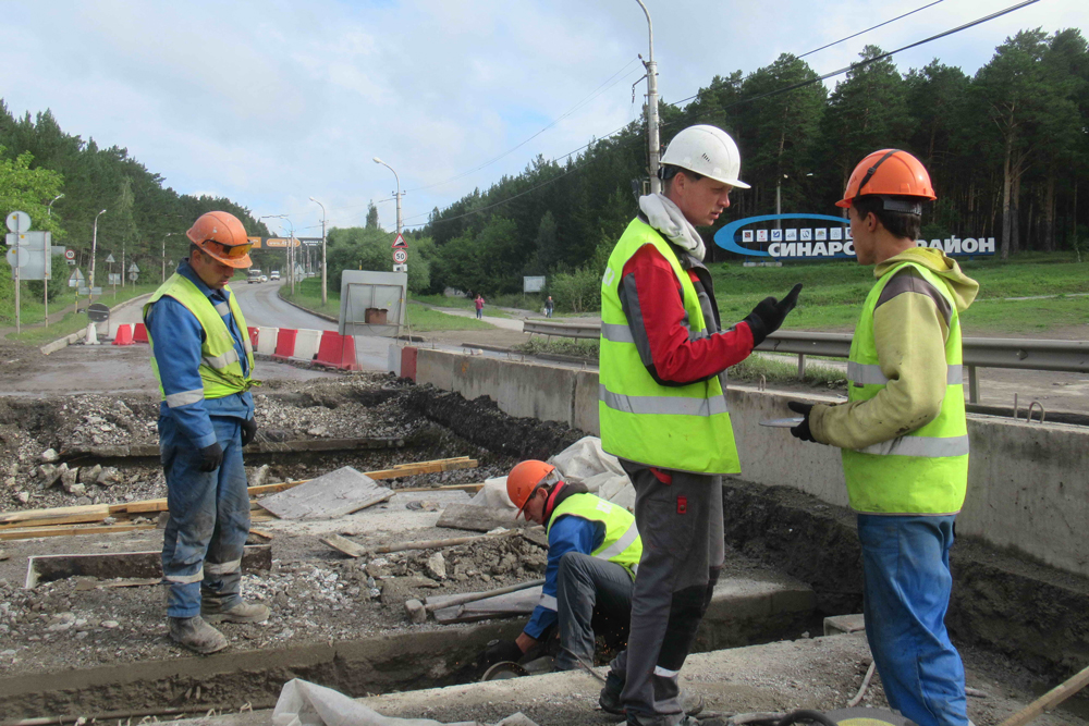 «Все в рабочем порядке... Образовалась технологическая пауза - ждем погоды»: мэр Шмыков оценил ход ремонта Байновского моста в Каменске