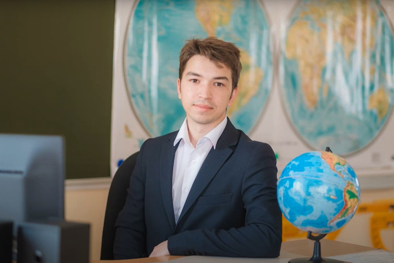 Учитель из Каменска — финалист Всероссийского конкурса «Доброволец России». От вас зависит, получит ли его идея денежную поддержку