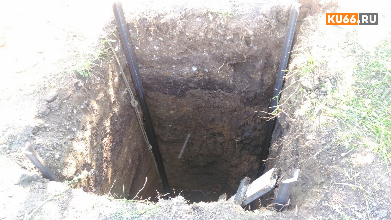 "Мы будем первыми подопытными мышами?" Во дворе дома по ул. Синарская в Каменске-Уральском ставят вышку, но жители выступают против