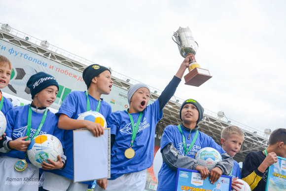 Ждем! В мае в Каменске-Уральском впервые в одном месте соберутся местные подростки, которые привыкли гонять в футбол у себя во дворах. Где?