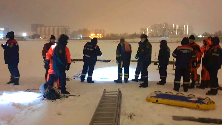 В Ленобласти ищут провалившегося под лёд на Неве ребёнка. Это сын миллиардера Логунова