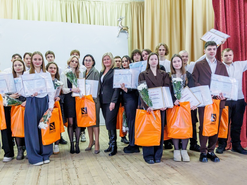 Первый выпуск проекта «Профессионалитет» прошел в Каменске-Уральском при поддержке СинТЗ | В Каменске-Уральском 49 студентов КУПК получили дипломы в рамках проекта «Профессионалитет»