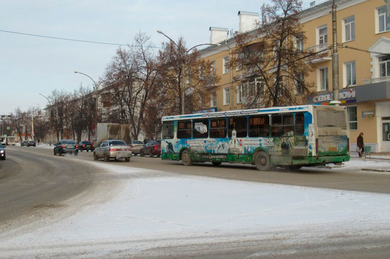 «Контракт дисциплинировал перевозчиков»: в мэрии Каменска уверены, что транспорт в последние недели стал ходить лучше, сбоев меньше