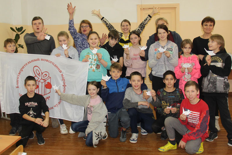 Взаимное желание укреплять дружбу: волонтеры УАЗа — в гостях у воспитанников школы-интерната Каменска-Уральского. Сыграли в кошки-мышки