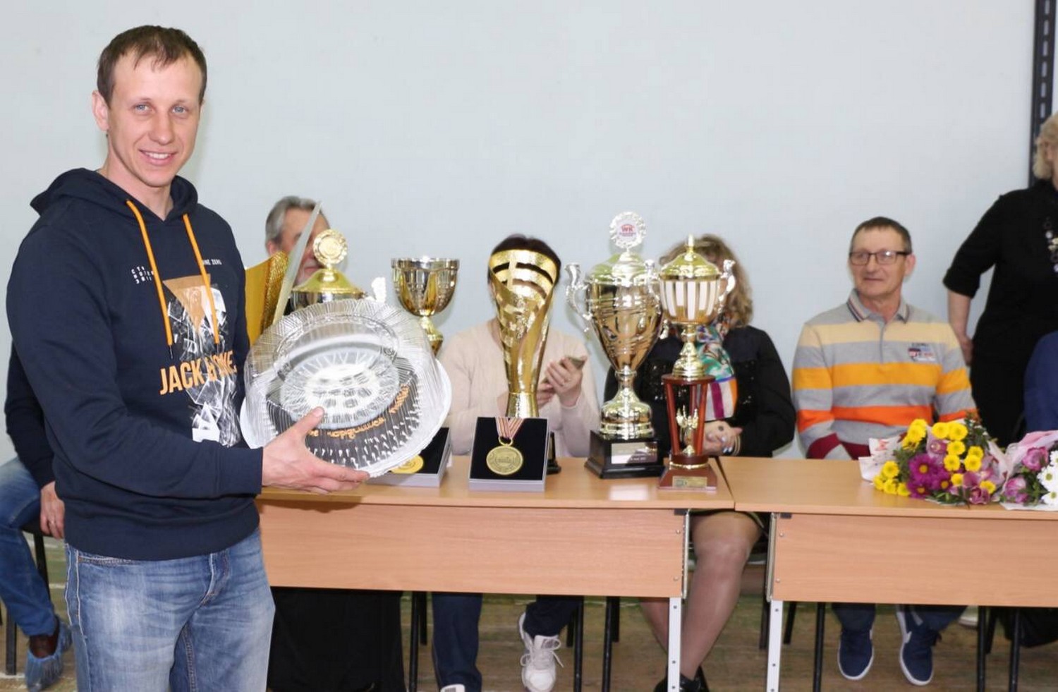 В Каменске-Уральском чествовали спортсмена, который регулярно прославляет город на соревнованиях российского, европейского и мирового уровня