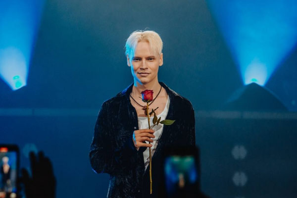 Путин дал певцу Shaman звание народного артиста РФ | Певец Shaman получил звание народного артиста России