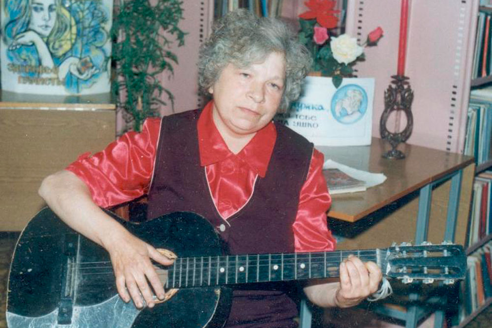 Ее дела резонировали не унылым эхом: поэт, бард, общественница и просто известный в Каменск-Уральском человек умерла на похоронах у подруги