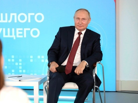 Осадившая поправившего Путина школьника директриса будто вышла из Салтыкова-Щедрина Осадившая поправившего Путина школьника директриса будто вышла из Салтыкова-Щедрина