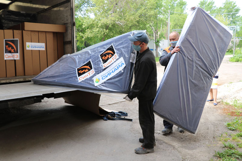 40 функциональных больничных кроватей от ТМК получила Городская больница Каменска-Уральского