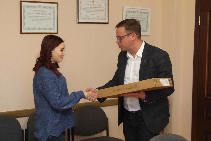 В Каменске-Уральском исполнились новогодние мечты ещё двоих подростков В Каменске-Уральском исполнились новогодние мечты ещё двоих подростков