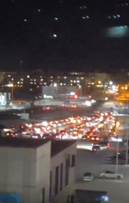 В Каменске-Уральском зажглась “АвтоЁлка”