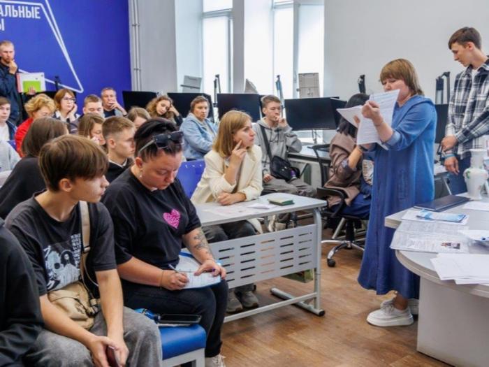 Синарский трубный завод готовит будущих сотрудников ещё со студенческой скамьи | СинТЗ рассказал первокурсникам КУПК о преимуществах обучения и трудоустройства