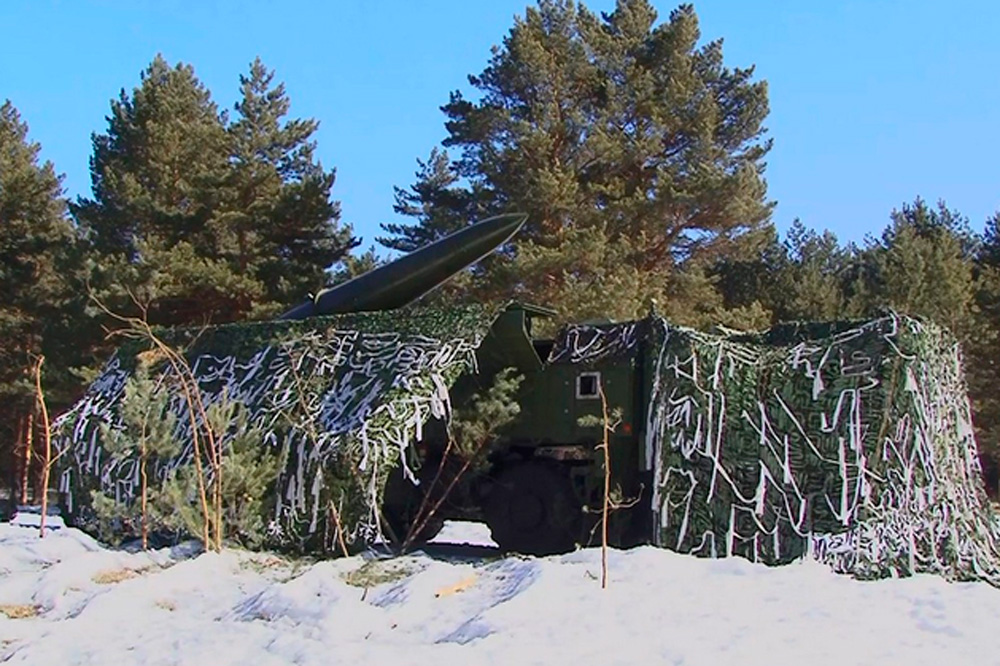 В Центральном округе по тревоге подняты войска ПВО
