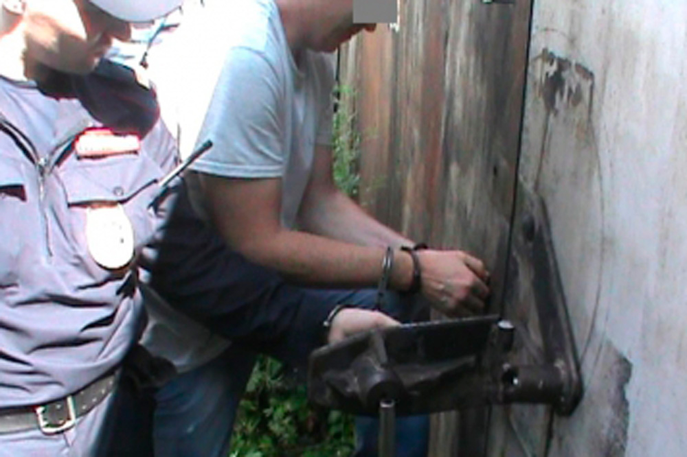 Житель Каменска-Уральского, насмерть забивший металлическим прутом своего школьного товарища, получил восемь лет «строгача»