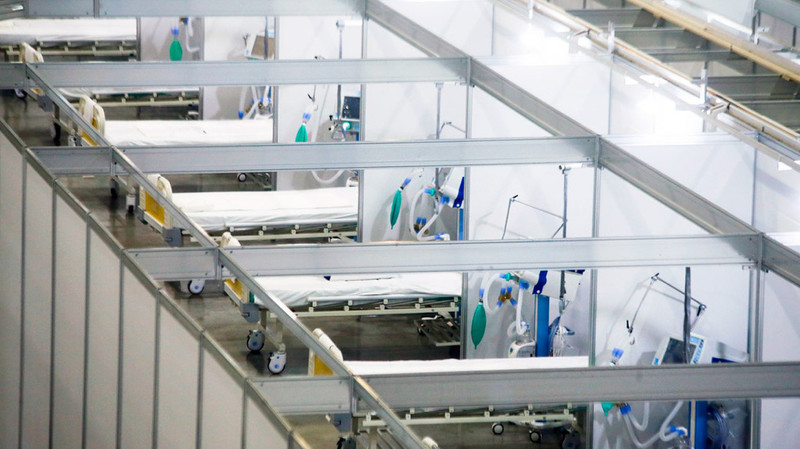 В Свердловской области распечатали федеральный резерв коек для больных COVID-19. Занято минимум 57% мест