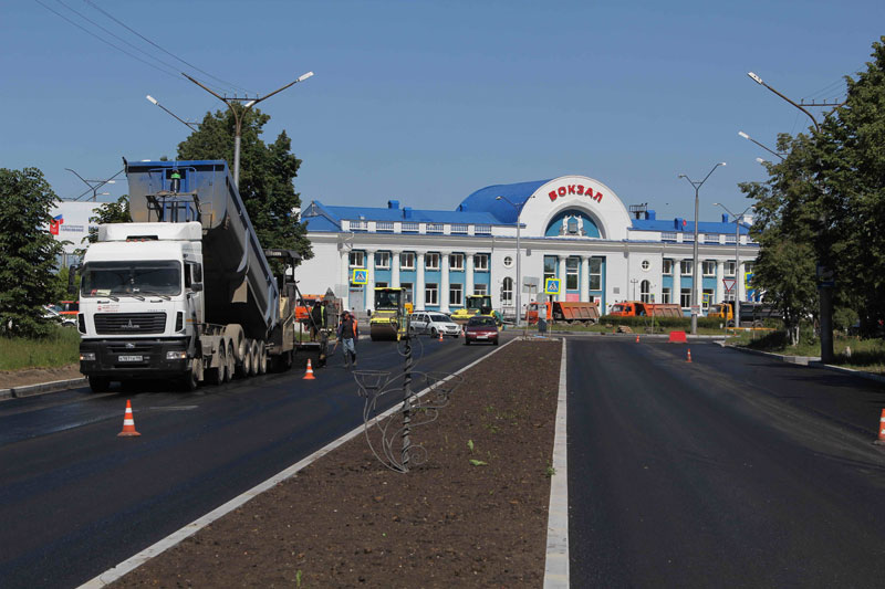 «Благодаря губернатору и правительству». В Каменске-Уральском подводят итоги ремонтов дорог, на которые потратили 400 млн. рублей...