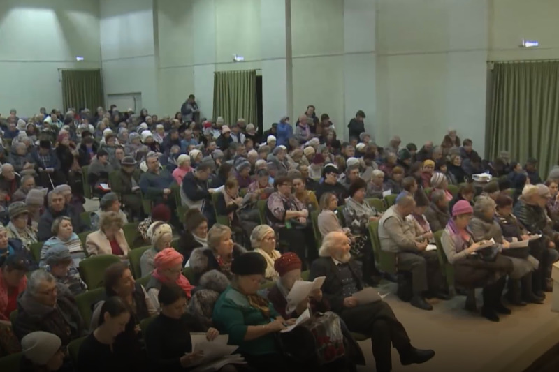 У разбитого корыта. Среди пайщиков КПК УР «Содействие», который действовал в Каменске и «развалился», - люди, вложившие миллионы рублей