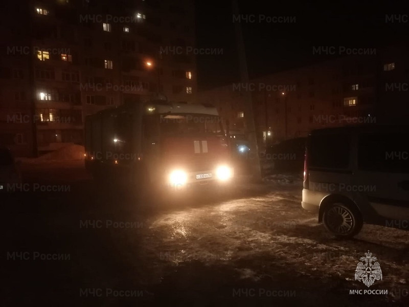 В Каменске-Уральском при пожаре спасли человека