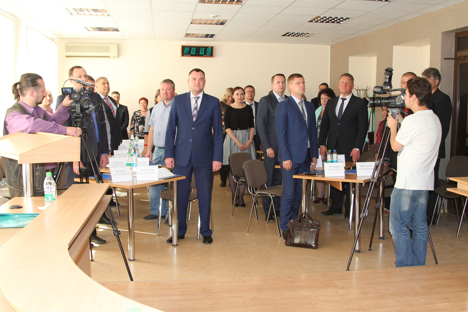 Жители Каменска активно гасят долги по налогам. Местные депутаты довольны – полученные средства позволили залатать хозяйственные «прорехи»