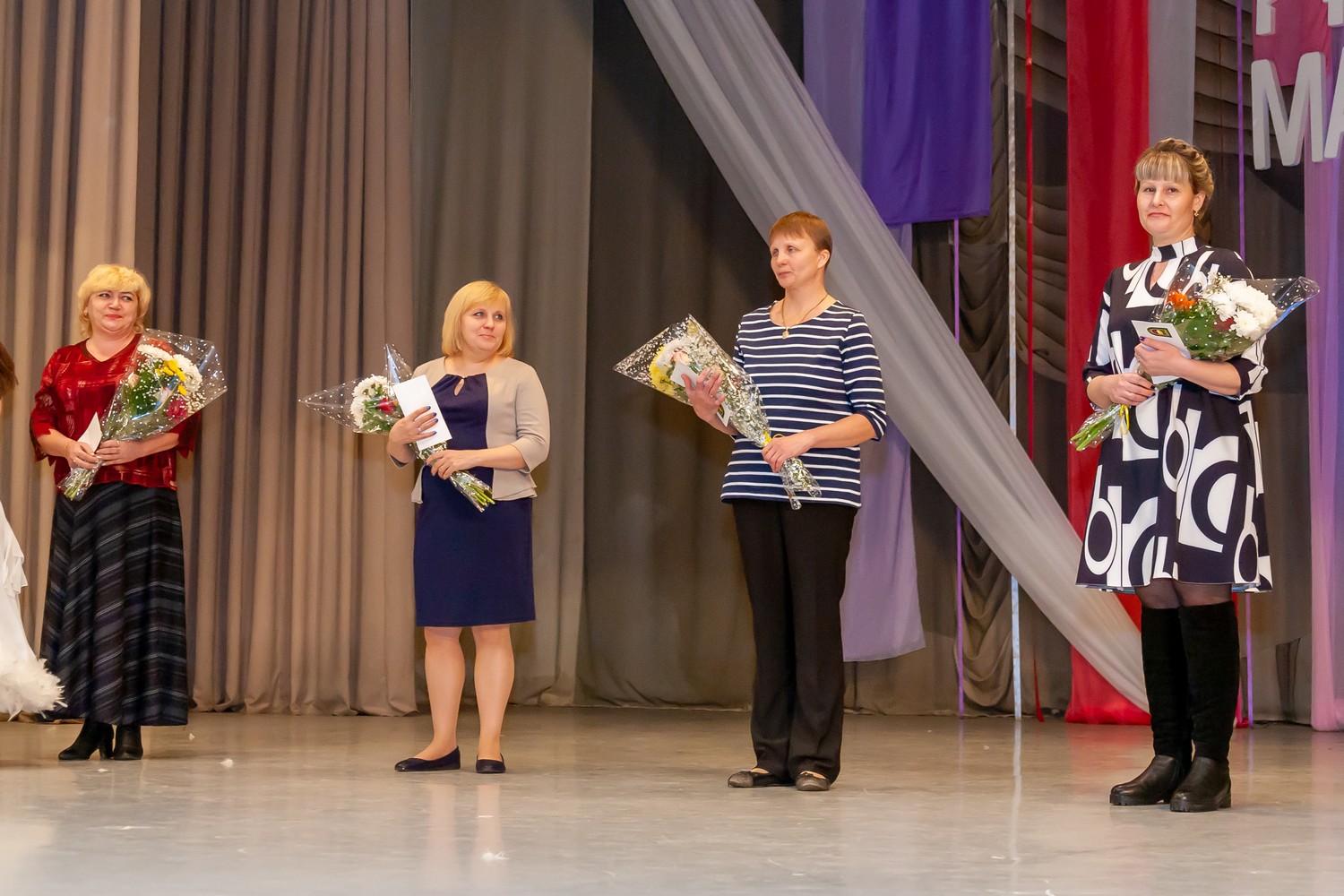 Всем участникам — денежные призы, рукодельницам — сертификаты в Драму Номер Три: СинТЗ Каменска-Уральского организовал День матери