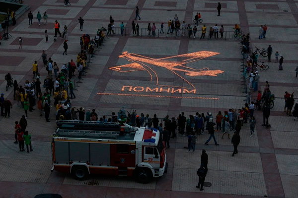 На центральной площади Каменска нарисуют танк из зажженных свечей