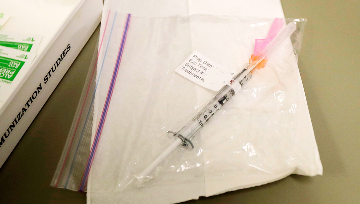 Клинические испытания вакцины против COVID-19 начнутся в России 1 июня