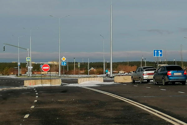 В Каменске-Уральском не за горами открытие построенного участка дороги на улице Кутузова – рабочим осталось установить знаки и ограждения