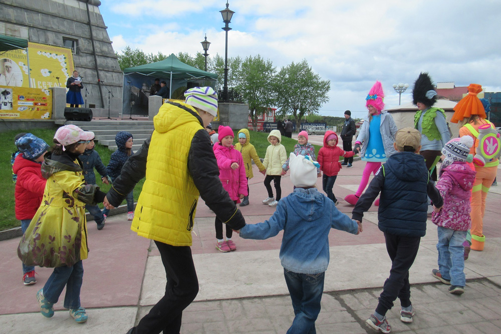 «Живем во времена культа богатства». В Каменске-Уральском возрождают традиции милосердия. На акции «Белый цветок» собрали почти 100 тыс. руб «Живем во времена культа богатства». В Каменске-Уральском возрождают традиции милосердия. На акции «Белый цветок» собрали почти 100 тыс. руб